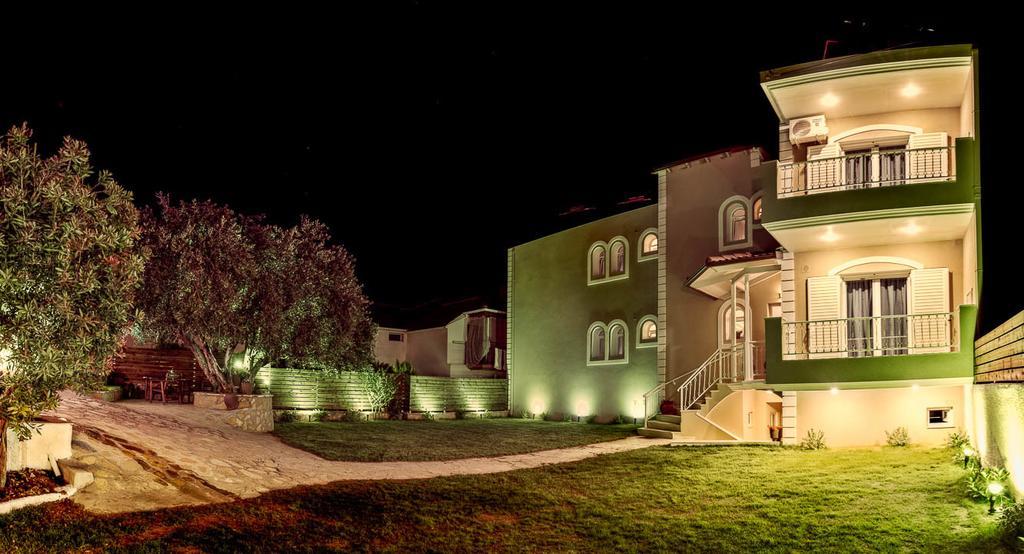 Filanthi Apartments Paralia Vrachou Extérieur photo