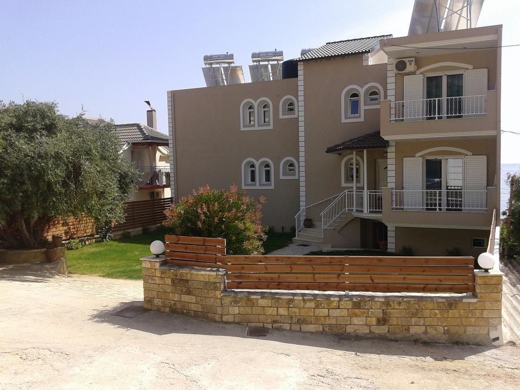 Filanthi Apartments Paralia Vrachou Extérieur photo