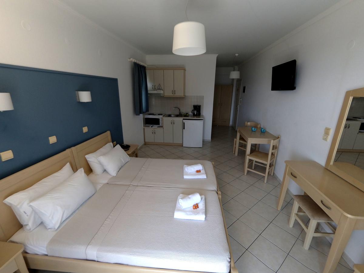 Filanthi Apartments Paralia Vrachou Extérieur photo